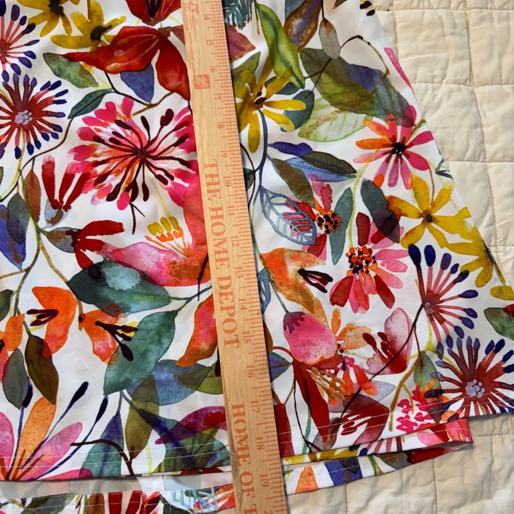 Rip Skirt Hawaii Velcro Adjustable Skirt - size XL (16-18) in "Wildflower" - Picture 4 of 5